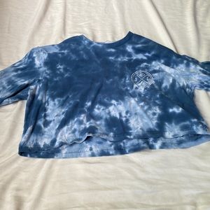 Marble cropped long sleeve, helps the ocean